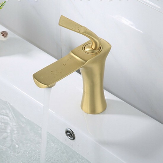 Elegante mat gouden badkamerkraan