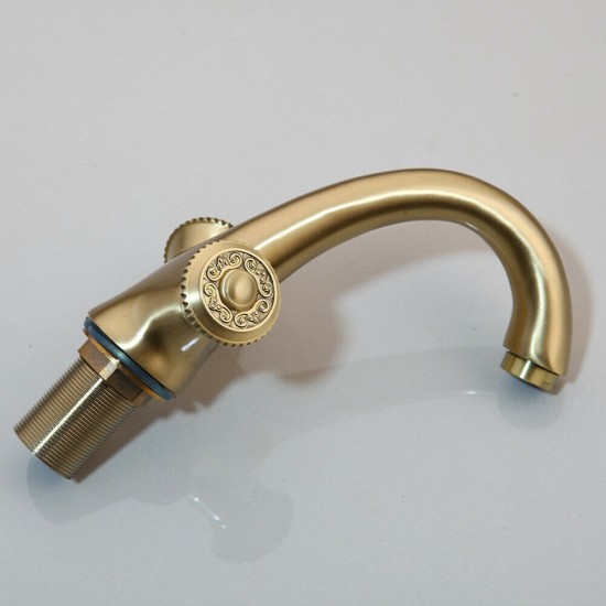 Geborsteld gouden opbouw kraan voor warm en koud