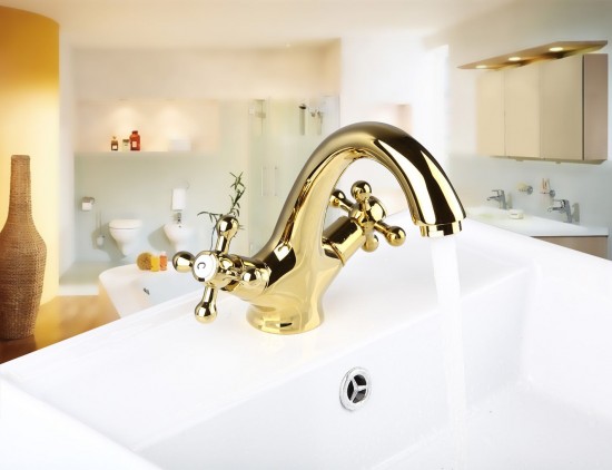 Gouden kraan wastafel