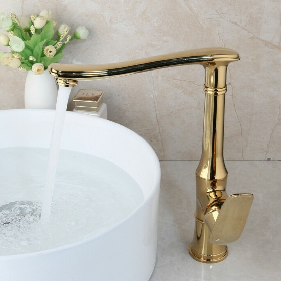 Hoge goudkleurige kraan