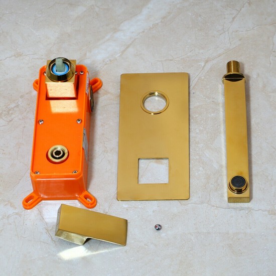 Set goudkleurige kraan badkamer