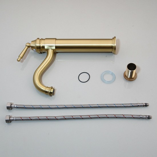 Set van gouden geborstelde kraan